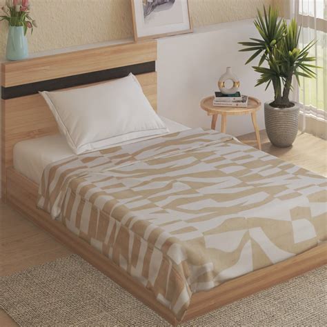 Buy Archer Vapour Printed Single Blanket from Home Centre at just INR 599.0