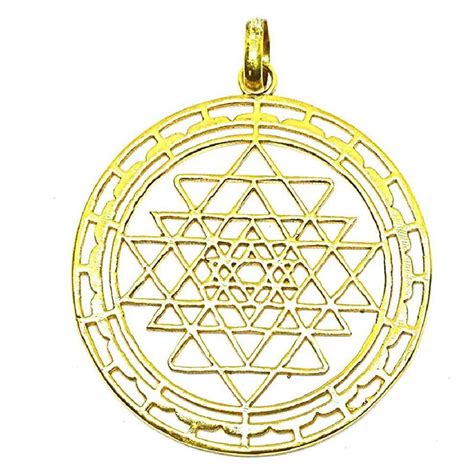 ASTRODIDI Golden Brass Shri Yantra Locket Shree Yantram Pendant for Men ...