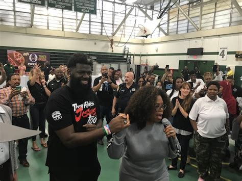 Oprah shows up to N.J. school, surprises students with $500,000 gift ...