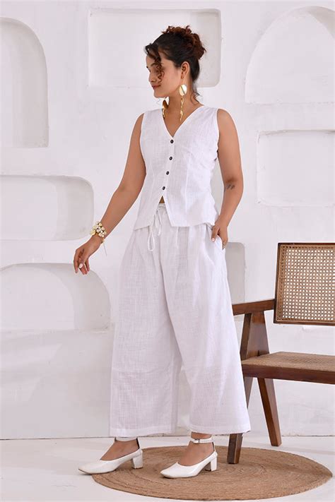 Vivid Vibes White Sleeveless Co-Ord Set – thesaffronsaga