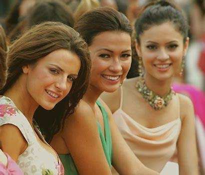 All smiles before the finals | English Movie News - Times of India