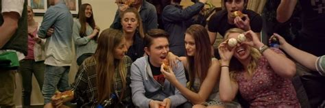 The Dangers Of Selfie Sticks - Life Commentary