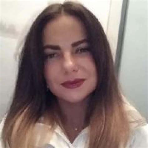 Brisbane Single Women Seeking Men W4M Free Personal Ads | lovezoid.com