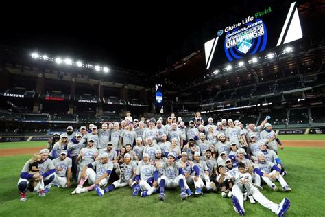 Dodgers Announce World Series 28-Man Roster for Match Up with Rays ...