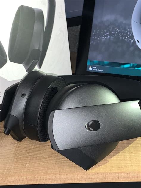 Alienware 7.1 Gaming Headset AW510H - Walmart.com