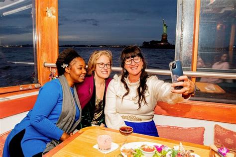 New York City Christmas Holiday Lights Sightseeing Cruise 2024 - Viator