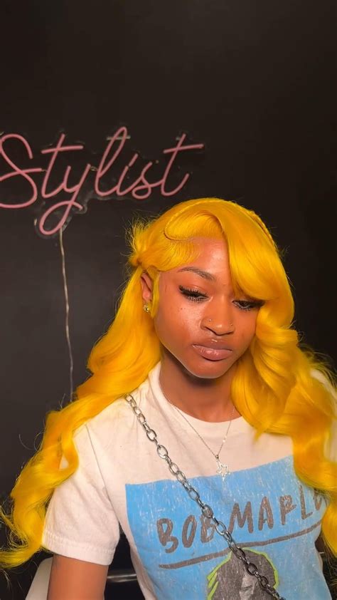 21 Hairstyles for Women with Curly Hair [Simple & Cute] | Yellow hair ...