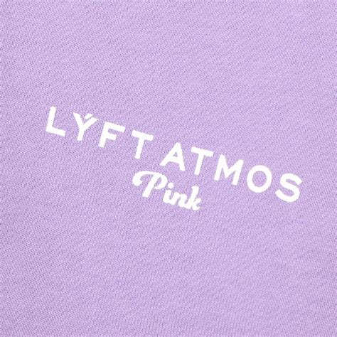 atmos pink LYFT × atmos pink ショート丈ロゴフーディ PURPLE（アトモスピンク リフト × アトモスピンク シ ...