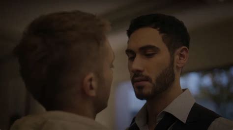 Tráiler, dónde ver y todo sobre Straight, con Alejandro Speitzer - Paloma & Nacho