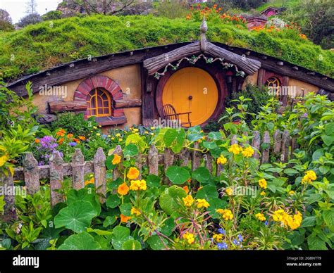 Bag End Hobbit House, The Hobbit, Middle Earth, 41% OFF