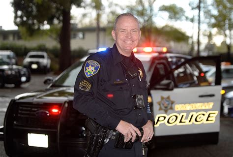 Veteran Vacaville Police Sergeant calls it a career - The Vacaville ...