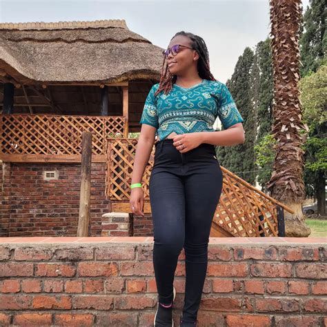 Tasha Leigh | Proof of life🖤💚 Been a minute , it’s always important to take a second and breathe ...