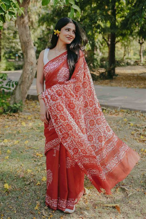 Cherry Crush - Red Batik Pure Mulmul Cotton Saree – Local Nation