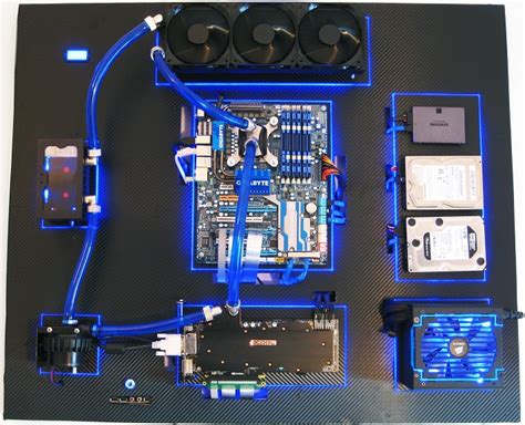 Computer Inside Wall 的图像结果