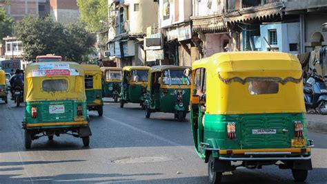 Ahmedabad Traffic Police: અમદાવાદમાં રિક્ષામાં મીટર ફરજિયાત: 4 દિવસમાં ...