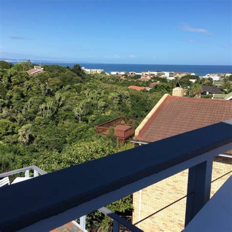FIRST FOOTING GUESTHOUSE (Jeffreys Bay) - Guesthouse Reviews & Photos ...