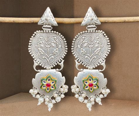 AARNA CHANDBALIS (IN BRASS) – UnfoldSelf