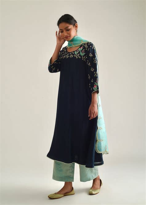 Bageecha Kurta Organza Dupatta Set - Pebble Black