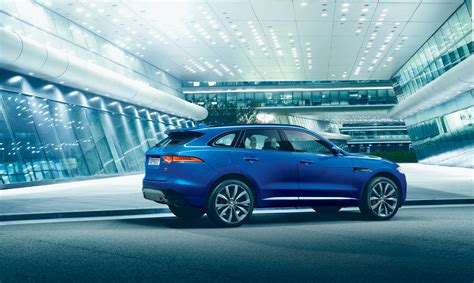 2017 Jaguar F-PACE Revealed in Details