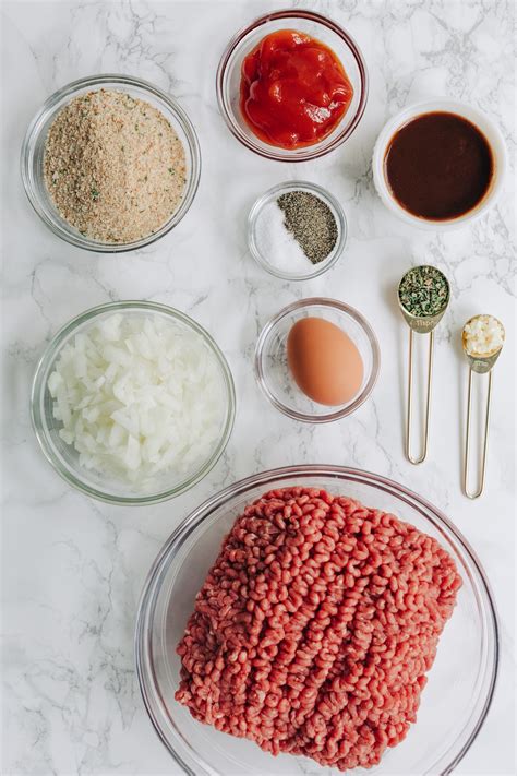 Meatloaf Seasoning Recipe for a Classic Loaf Mix - Food Fanatic