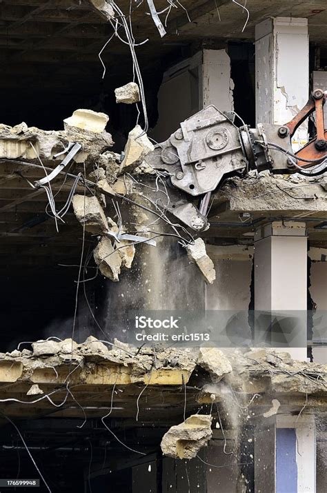 Building Collapsing 的图像结果