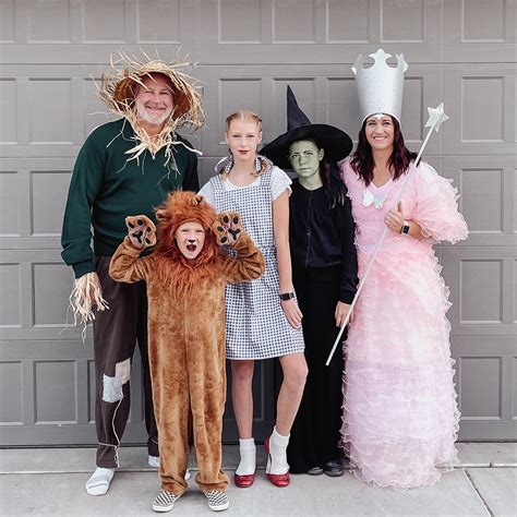 Unique Family Of 5 Halloween Costumes at Louise Costa blog