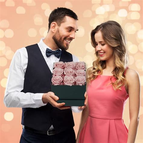 Buy BM Flower box 9 Pink Preserved Roses in a Box | Fresh Flowers for ...