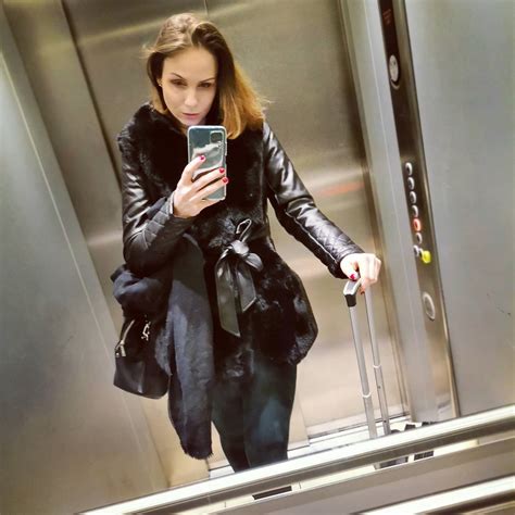 TW Pornstars - MaryWet. Twitter. Wollt euch nur mal meinen Aufzug ...