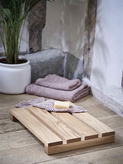 Wooden bath mat online