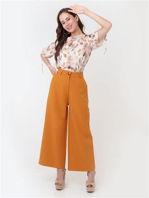 Buy Off White Printed Regular Top - Zink London