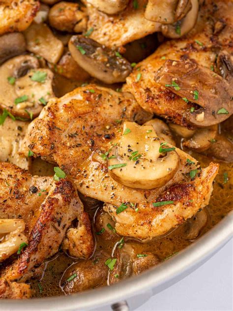 Easy Garlic Mushroom Chicken Thighs Recipe – Cookin' with Mima