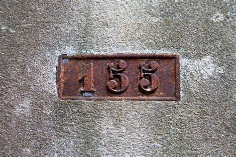 Number 155 rusty metal plate | Premium Photo