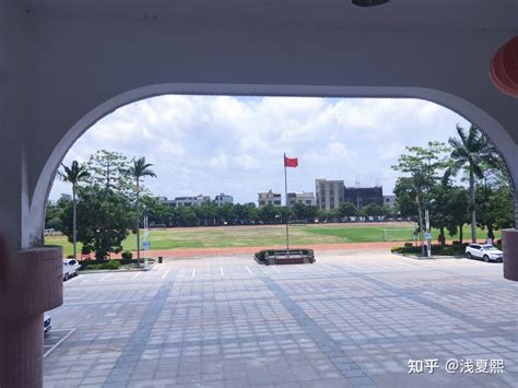 潮汕学院实验学校地址，乘车路线