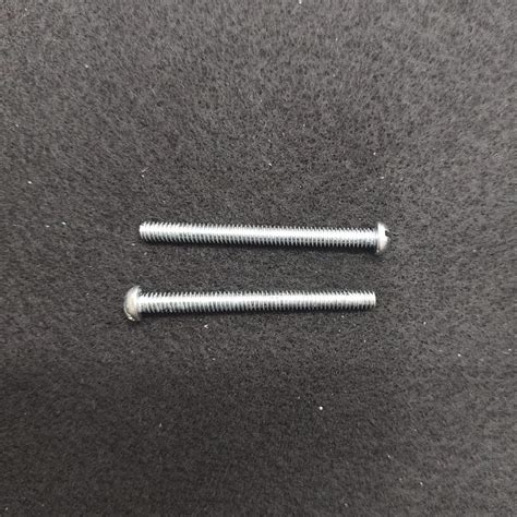 Screws for Tail Lamp L564 | BRITISH Only Austria Fahrzeughandel GmbH