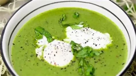 Green Pea Shorba: मोटापे से लेकर कैंसर तक में फायदेमंद है हरी मटर का ...