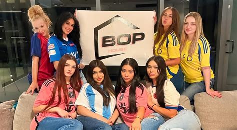 Social Media Is Losing Their Minds After Sophie Rain Announced That Her Latest Raunchy Project ...