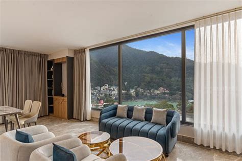 ZANA BY THE GANGES, RISHIKESH (Tapovan) - Hotel Reviews & Photos ...