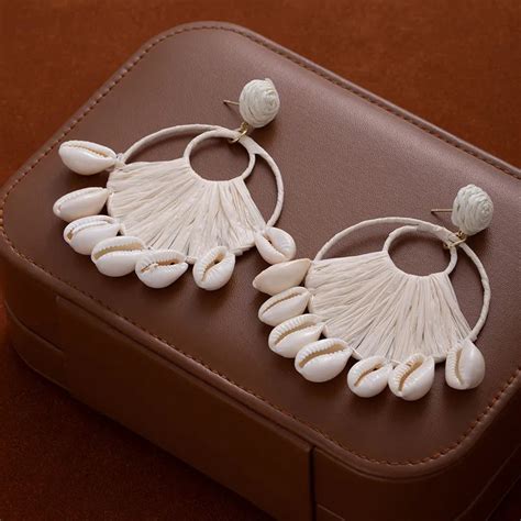 Raffia Shell Drop Earrings – White – House of Varada
