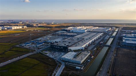 进展神速！特斯拉上海工厂已基本完工 年底投产|特斯拉_新浪财经_新浪网