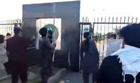 PTI supporters vandalise Pakistan Army properties after Imran's arrest