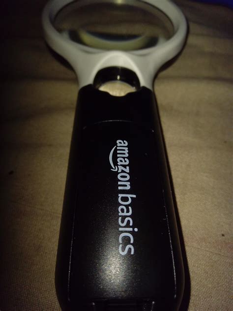 Amazon Basics Magnifying Glass with 3 Led Lights | 3X & 45X Big Size ...