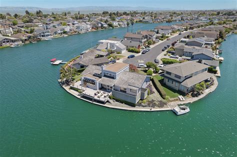 This home on a lagoon alongside San Francisco Bay was snapped up for the very best worth ever ...