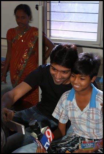 Allari Naresh at MNJ Cancer Hospital photos
