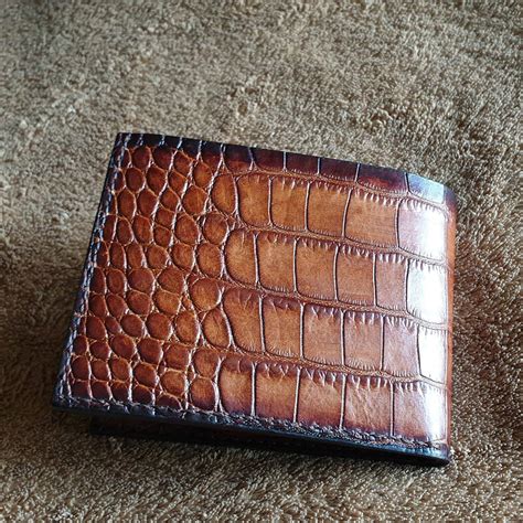 Handmade leather wallets and card holders | Indian leather craft ...