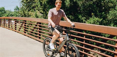 Proper Exercise Bike Form 的图像结果