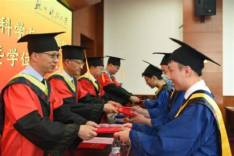 苏州大学2021年毕业典礼暨学位授予仪式举行