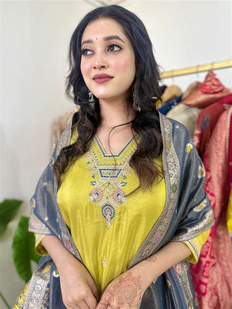 Dark Blue Alia Cut Suit Set