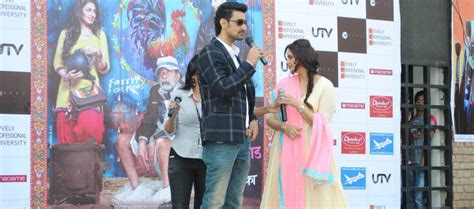 Photo Gallery of 'Luv Shuv Tey Chicken Khurana' - EaseMyTrip