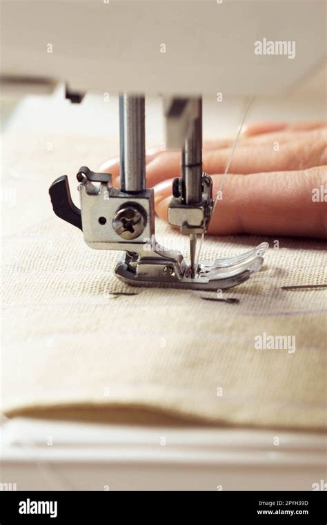 Hand Sewing Machine 的图像结果