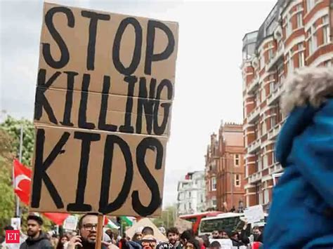 Gaza: Watch: Thousands protest in London against Israeli attacks on ...